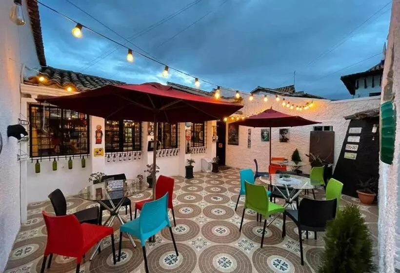 Majatalo Club Aviva Guatavita   Hostel   Restaurante, Disco & Bar