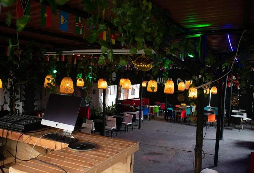פנסיון Club Aviva Guatavita Hostel Restaurante, Disco & Bar