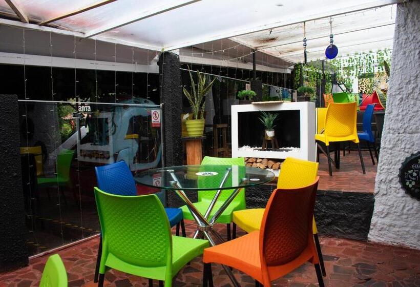 פנסיון Club Aviva Guatavita Hostel Restaurante, Disco & Bar