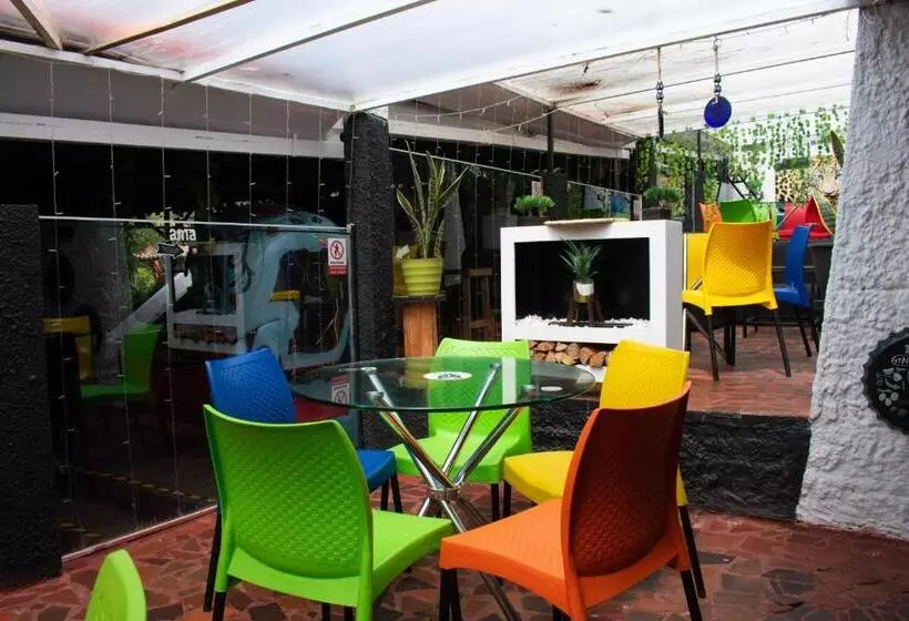 Majatalo Club Aviva Guatavita   Hostel   Restaurante, Disco & Bar