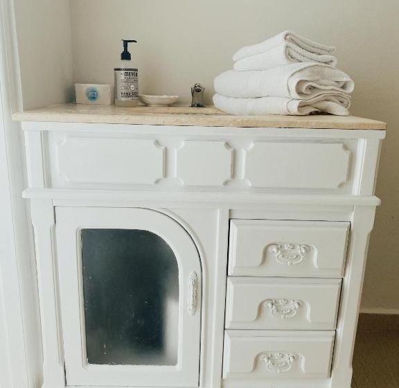 Aruba Breeze Condo Resort Steps Away From Eagle Beach