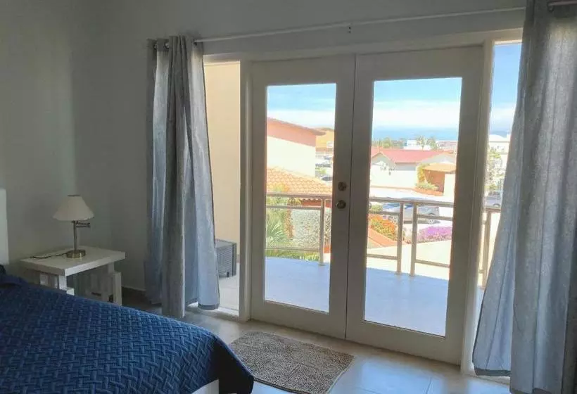 Aruba Breeze Condo Resort   Steps Away From Eagle Beach