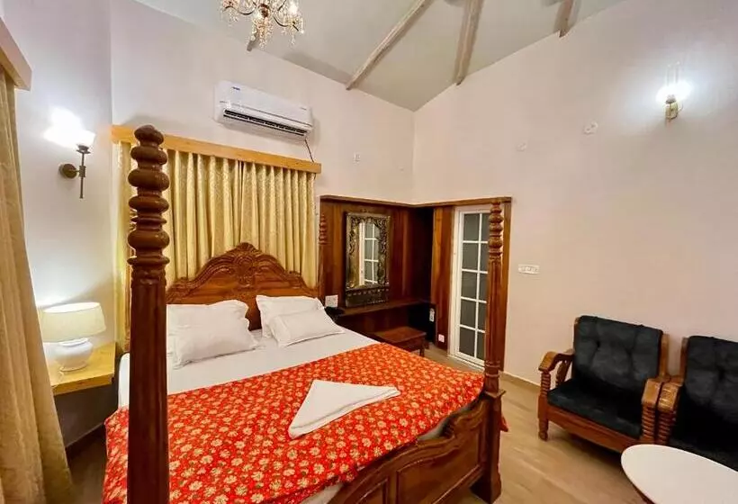 ホテル Dip Holidays