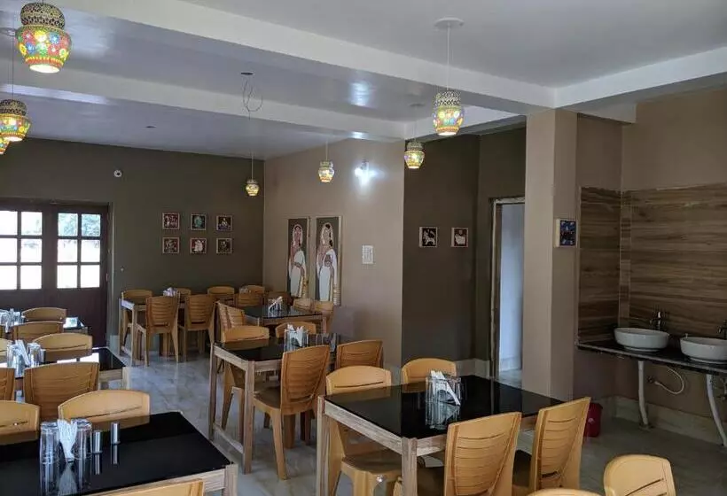 ホテル Dip Holidays