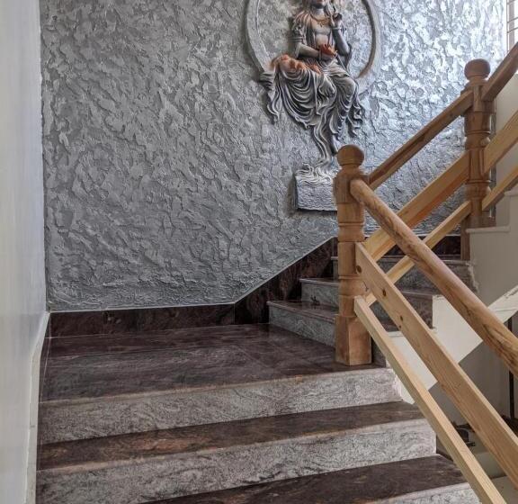 ホテル Dip Holidays