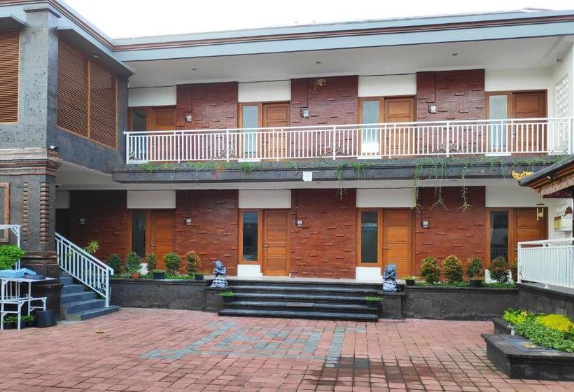 ホテル Oyo 90212 Damar Gendjreng