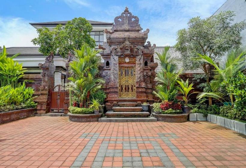 ホテル Oyo 90212 Damar Gendjreng