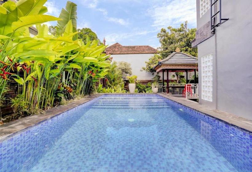 ホテル Oyo 90212 Damar Gendjreng