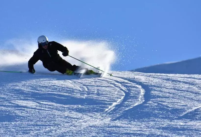 ホテル Rifugio Baita Gimont