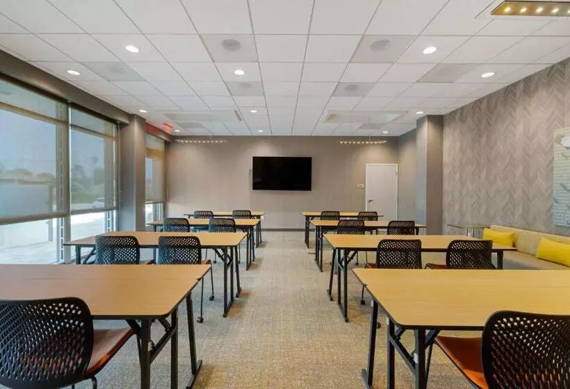 Hotelli Springhill Suites By Marriott Anaheim Placentia Fullerton