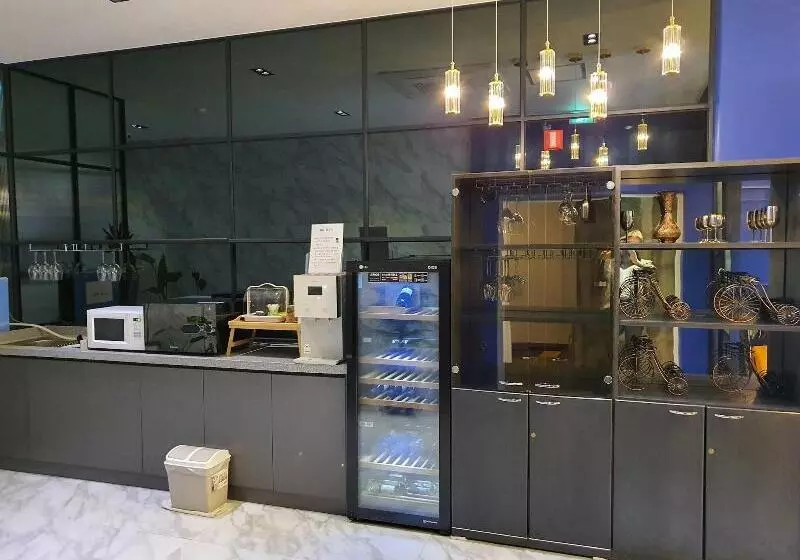 ホテル St 179