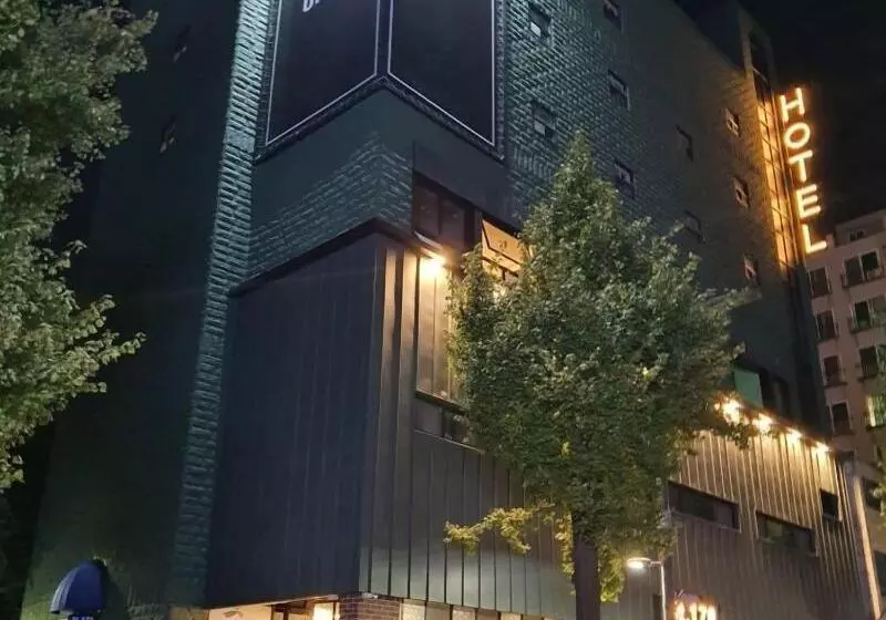 ホテル St 179