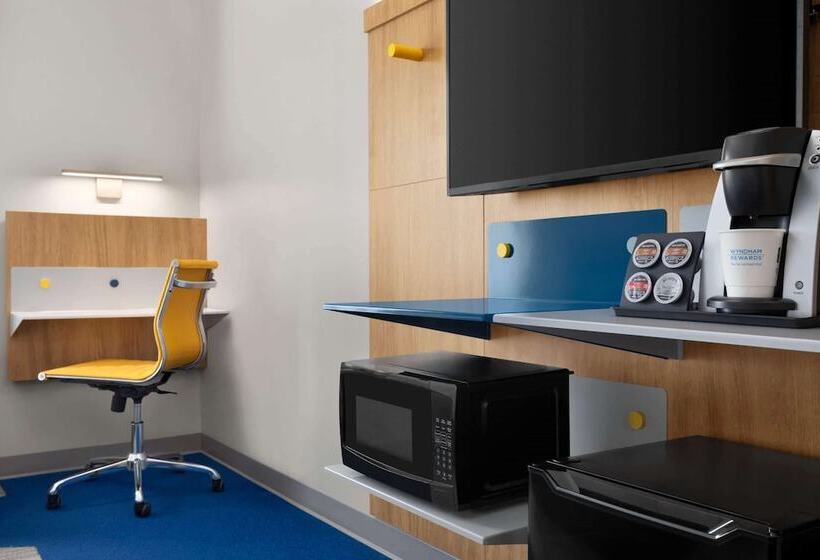 Microtel Inn Suites By Wyndham Lac Megantic