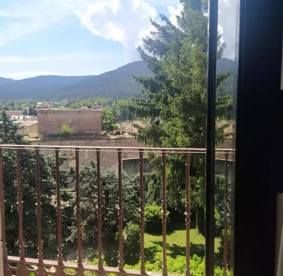 پانسیون Hostal La Cigueña