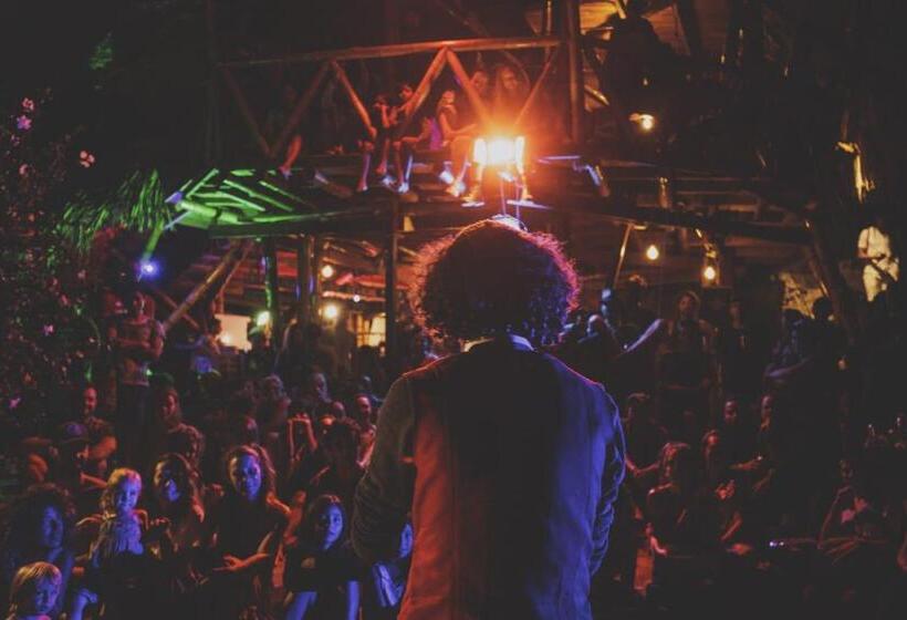 پانسیون Puerto Alto