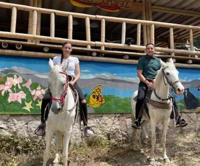 ベッドアンドブレックファースト Glamping Sumapaz Fusagasugá