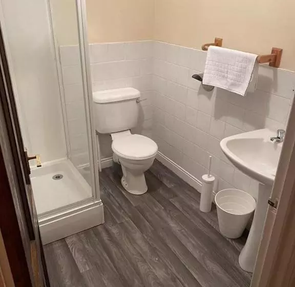 Hotelli Bertie Pontypridd