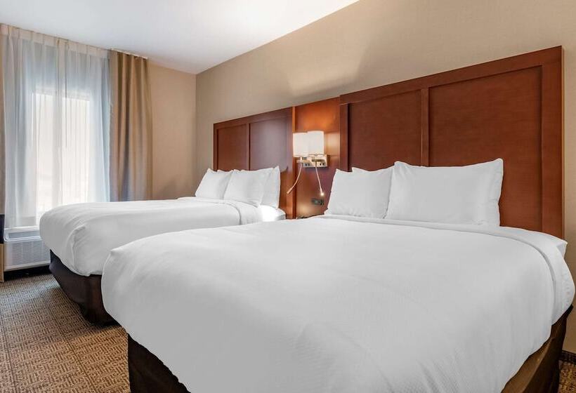 Отель Comfort Suites Camp Hillharrisburg West