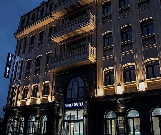 هتل Level