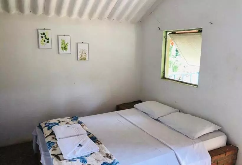 ホテル Pousada E Restaurante Victórios