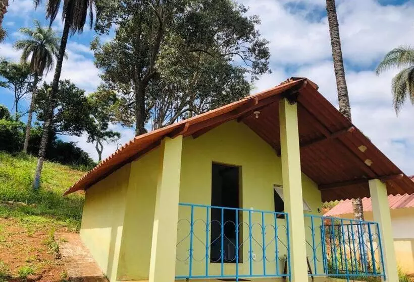 ホテル Pousada E Restaurante Victórios