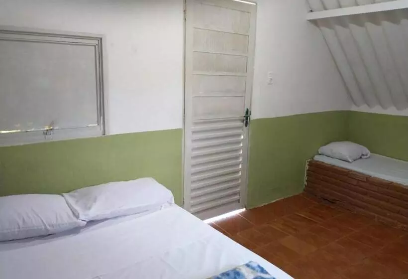 ホテル Pousada E Restaurante Victórios
