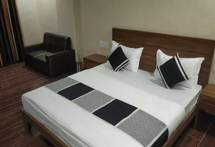 ホテル Vikram Palace