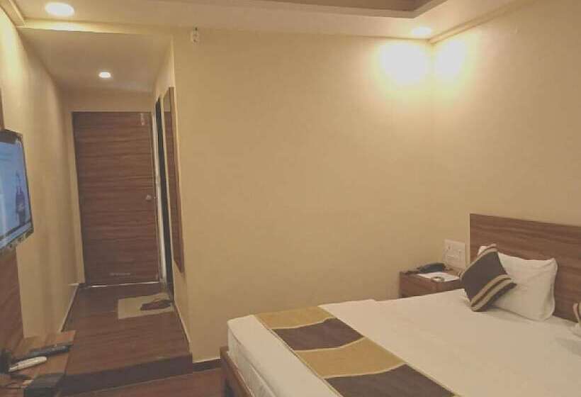 ホテル Vikram Palace