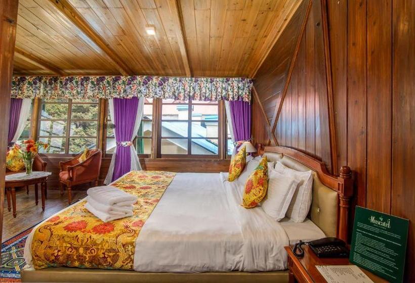 Muscatel Himalayan Resort   400 Mts From Mall Road