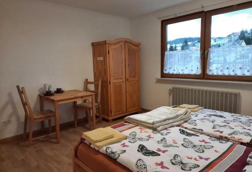 פנסיון Haus Waldeck