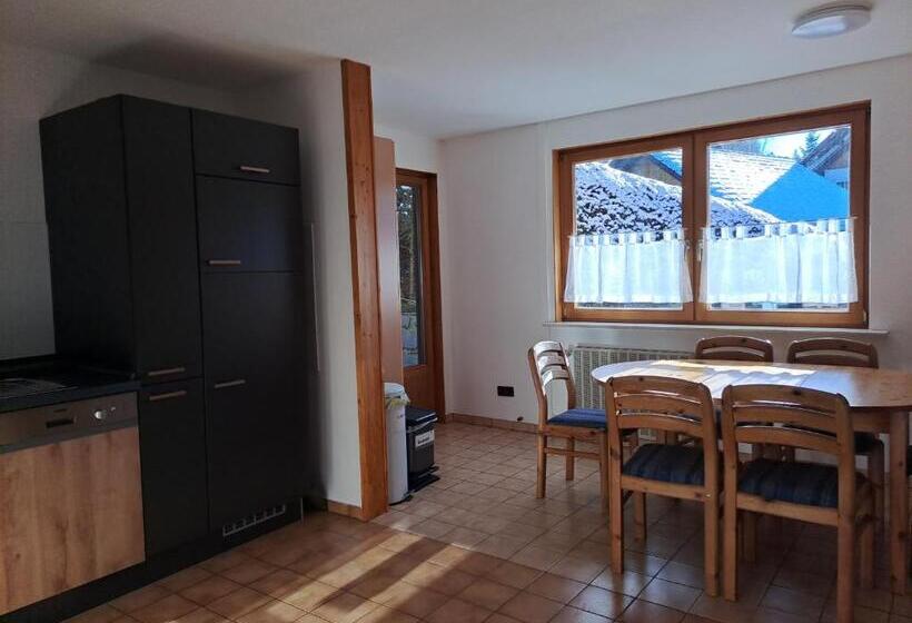 פנסיון Haus Waldeck