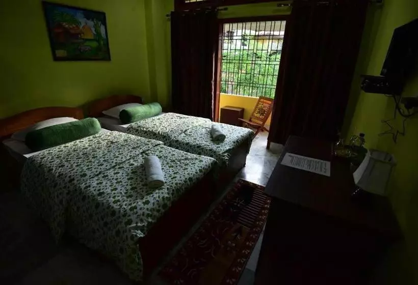 ペンション Nirvana Guest House