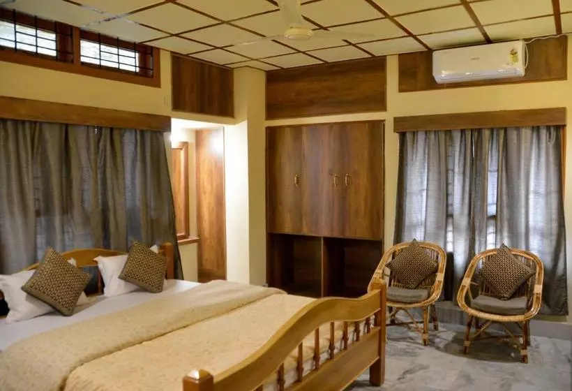 ペンション Nirvana Guest House