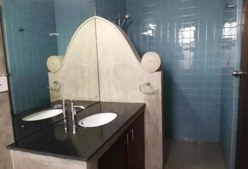 ベッドアンドブレックファースト Hill Residencies