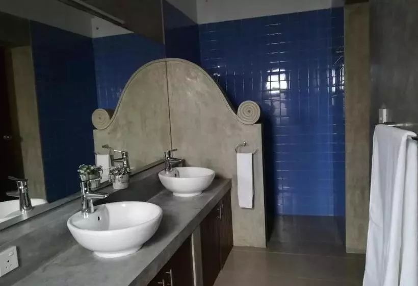 ベッドアンドブレックファースト Hill Residencies