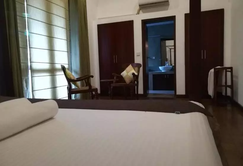 ベッドアンドブレックファースト Hill Residencies