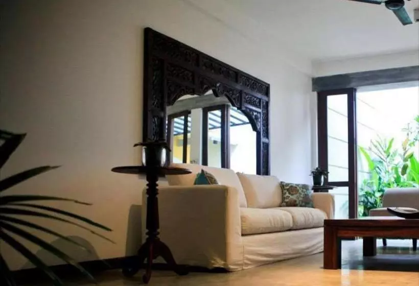 ベッドアンドブレックファースト Hill Residencies