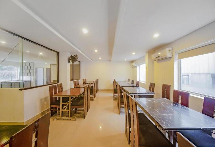 בית מלון כפרי Vaccinated Staff  Capital O 77327 Jm Inn