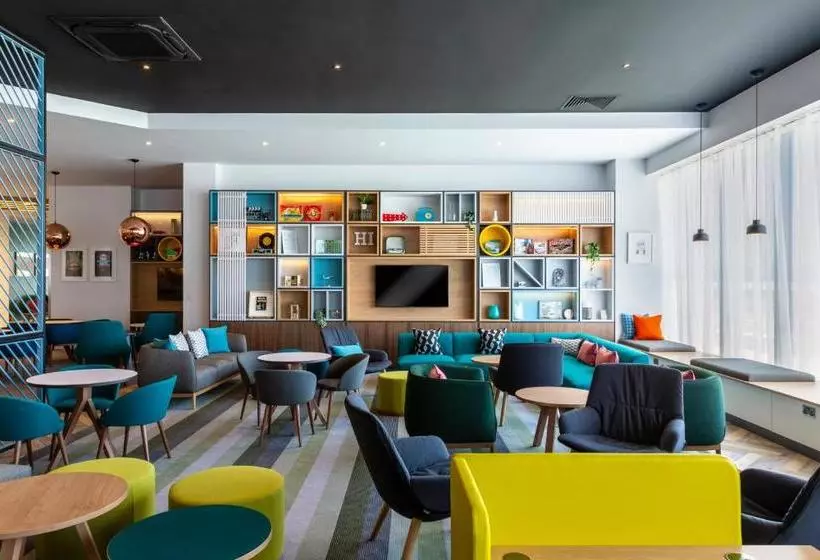 هتل Holiday Inn  Dublin Airport, An Ihg