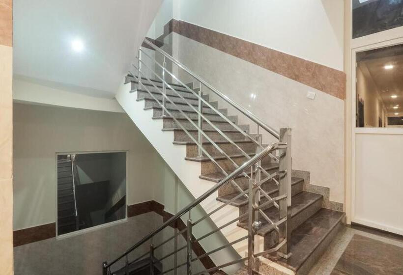 Hotel Oyo 77277 Shree Paradise