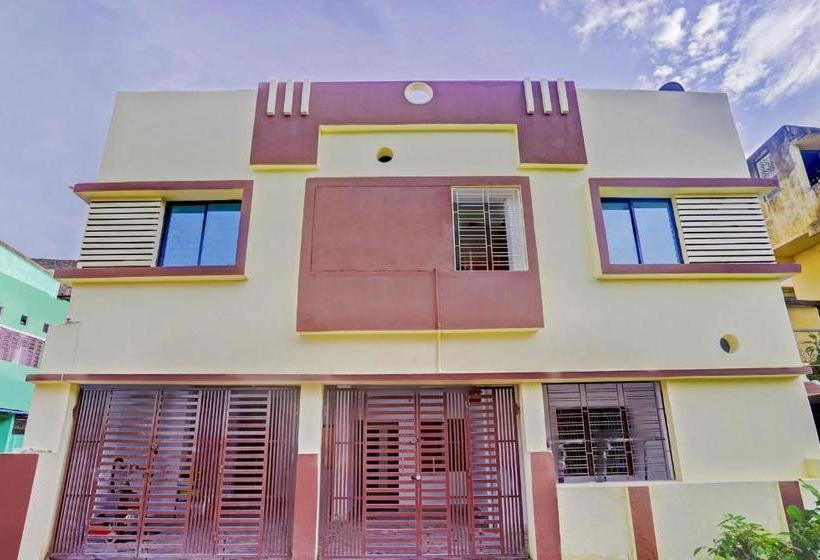 Hotel Oyo Flagship 77410 Iter College Bbsr