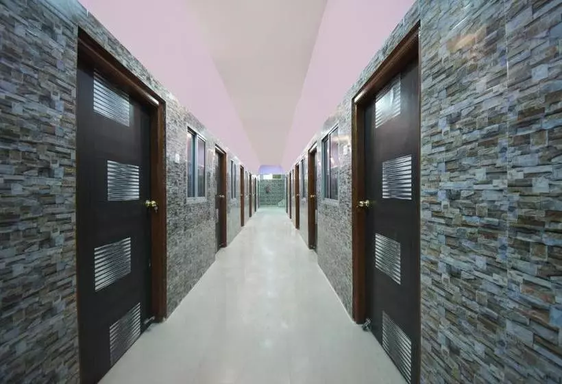 Hotelli Flagship 77579 Rai Guest House