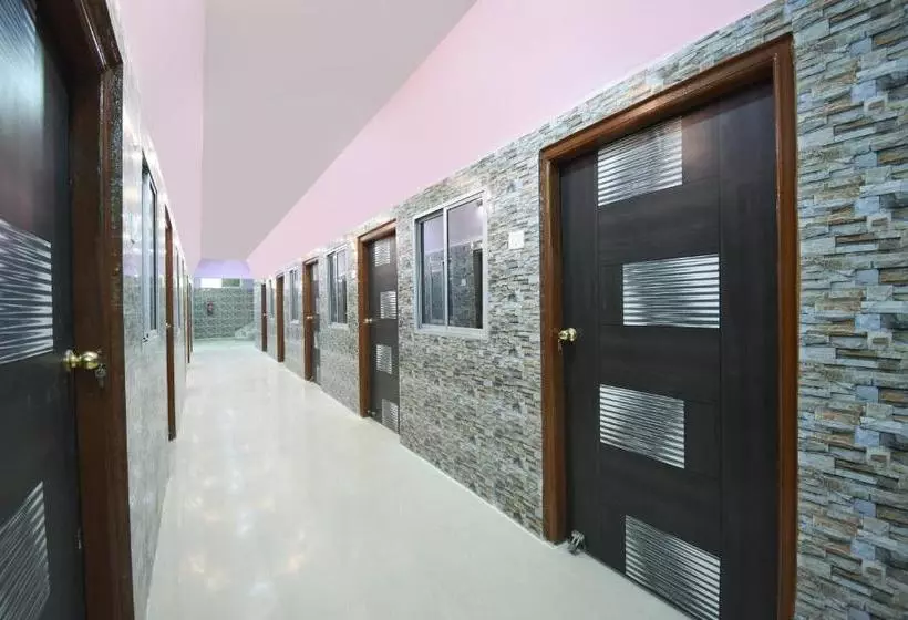 Hotelli Flagship 77579 Rai Guest House