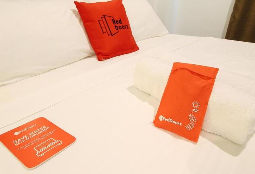 Hotel Reddoorz Near Zobel Roxas St