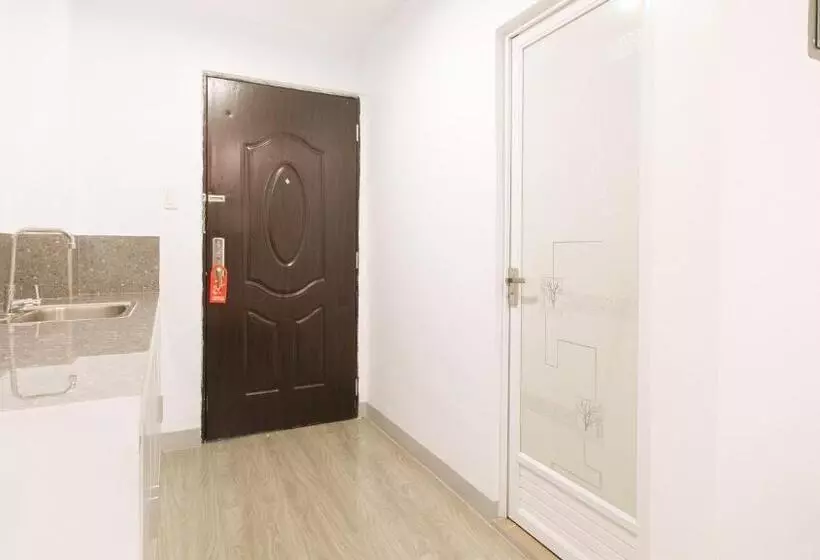 ホテル Reddoorz Near Zobel Roxas St