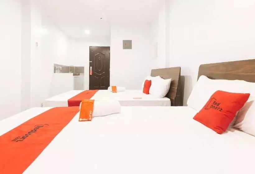 ホテル Reddoorz Near Zobel Roxas St