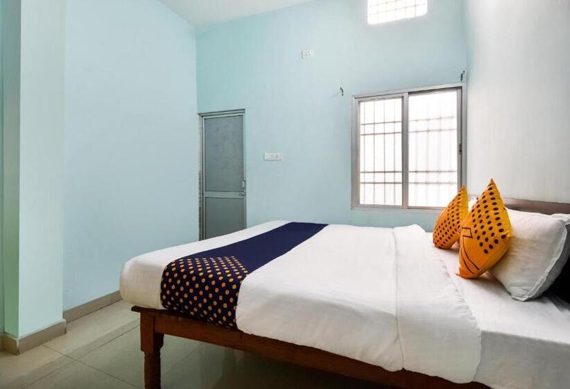 فندق Spot On Mishra Guest House