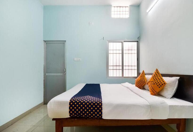 فندق Spot On Mishra Guest House