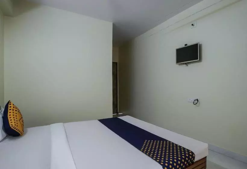 ホテル Spot On 77576 Thomson Inn