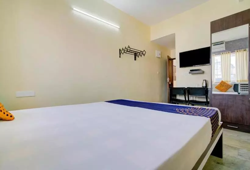 ホテル Spot On 77576 Thomson Inn
